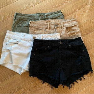 AMERICAN Eagle-Short Bundle x 4 (Size:6)